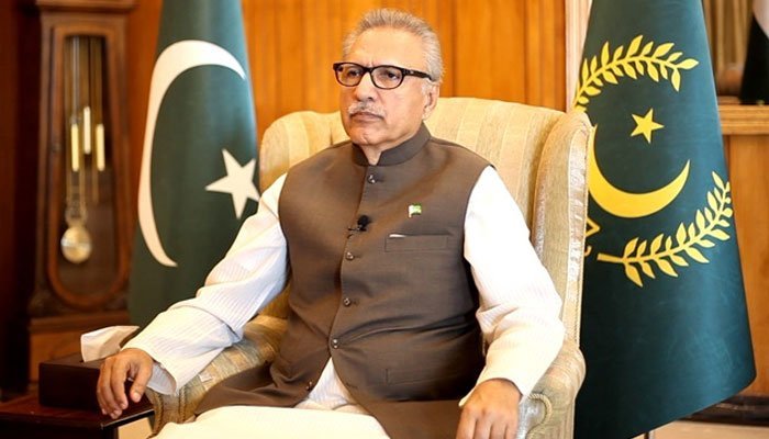 President Arif Alvi given farewell guard of honour